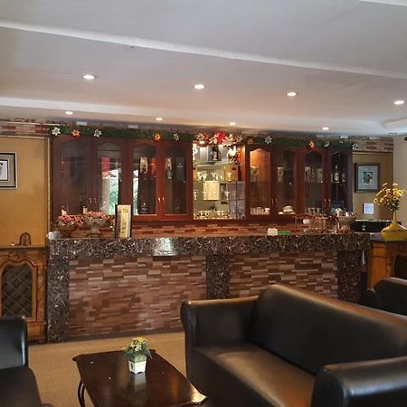 ฟิล โอเอซิส โฮเต็ล แอนด์ รีสอร์ต Hotel Silang ภายนอก รูปภาพ
