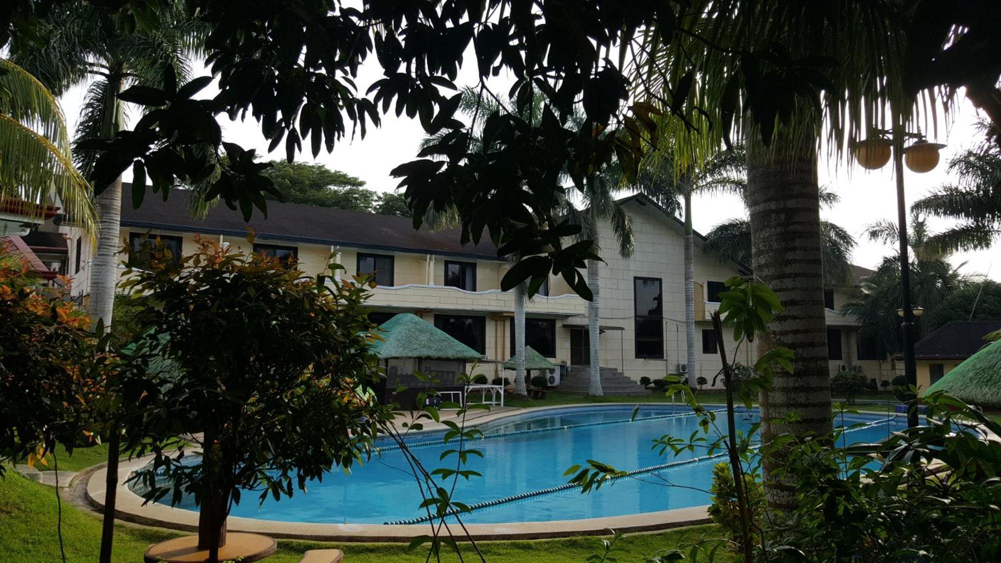 ฟิล โอเอซิส โฮเต็ล แอนด์ รีสอร์ต Hotel Silang ภายนอก รูปภาพ