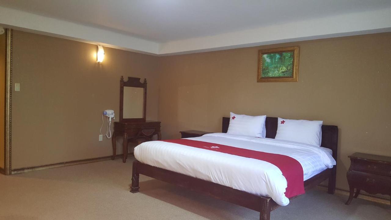 ฟิล โอเอซิส โฮเต็ล แอนด์ รีสอร์ต Hotel Silang ภายนอก รูปภาพ