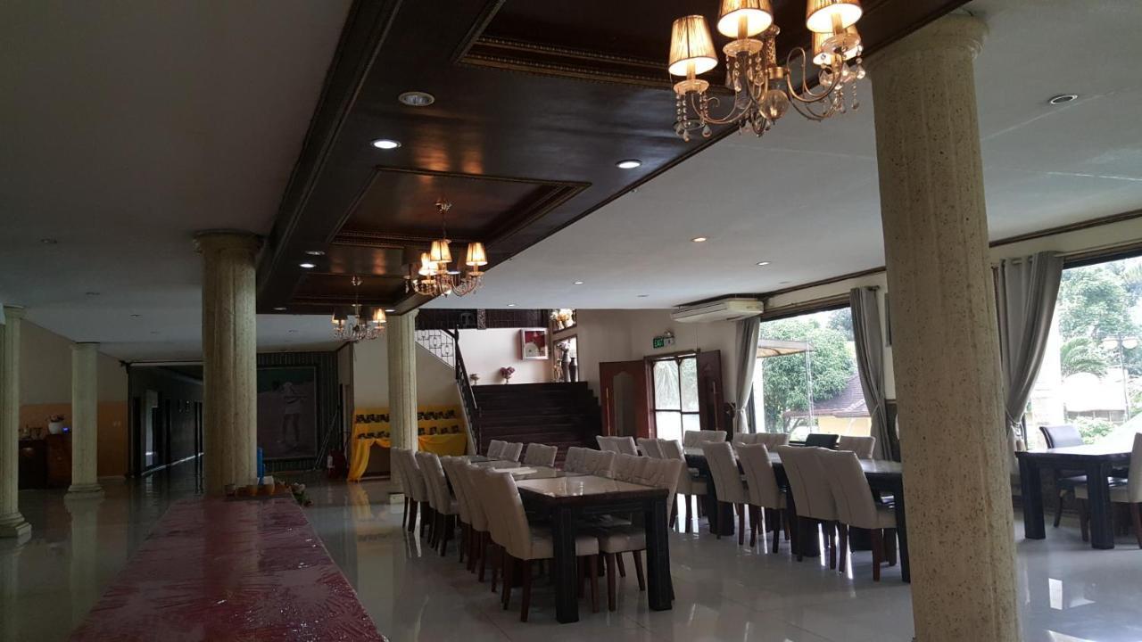 ฟิล โอเอซิส โฮเต็ล แอนด์ รีสอร์ต Hotel Silang ภายนอก รูปภาพ
